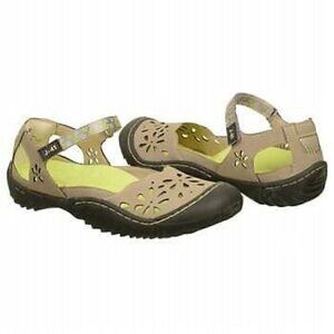 J-41 Kelly Beige Vegan Mary Jane Shoes Size 8